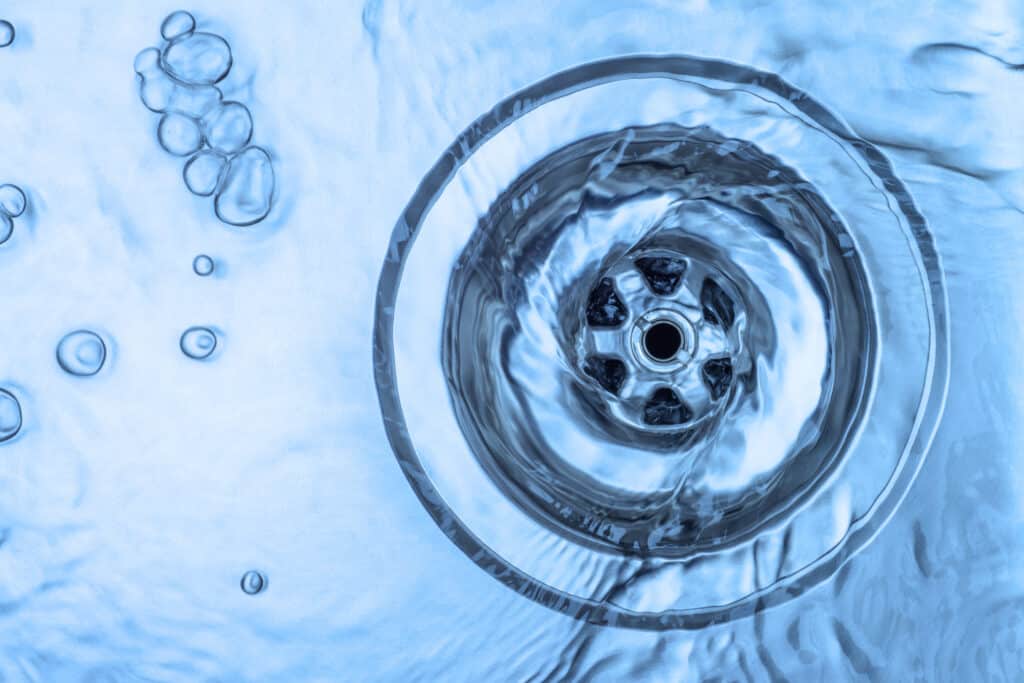 Kitchen sink draining